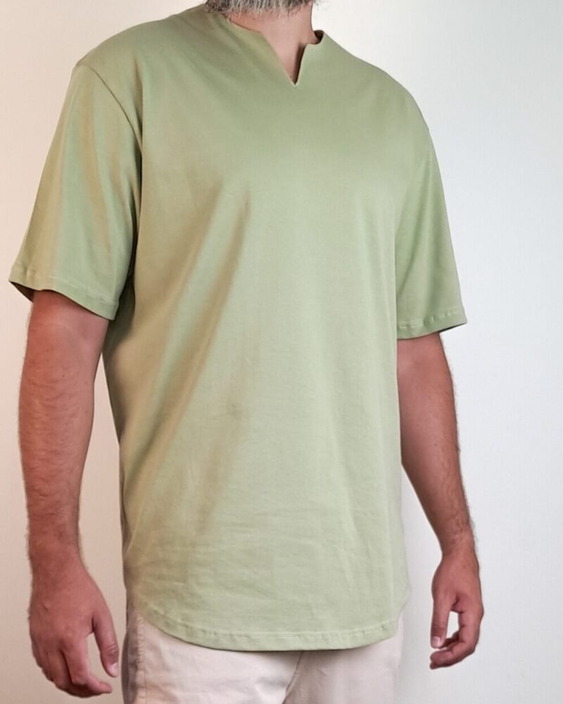 T-shirts col V