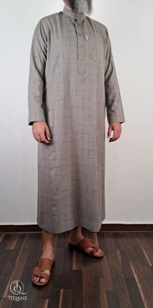 Qamis Majestic gris carreaux – col fermé