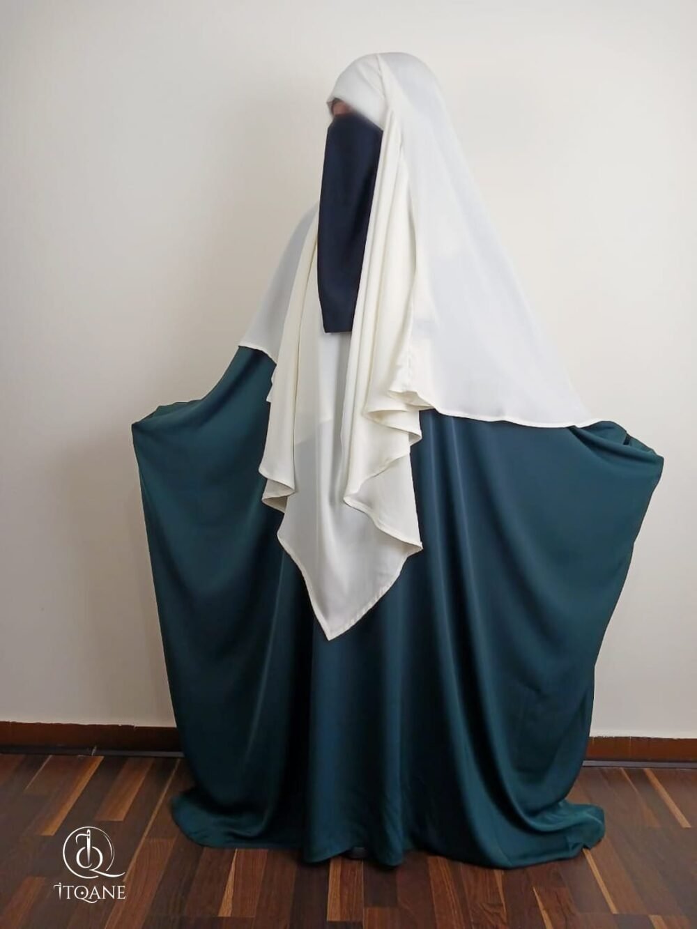 Abaya nidah verte face- femme musulmane