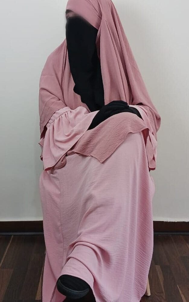 Abaya tulipe rose en jazz - femme musulmane