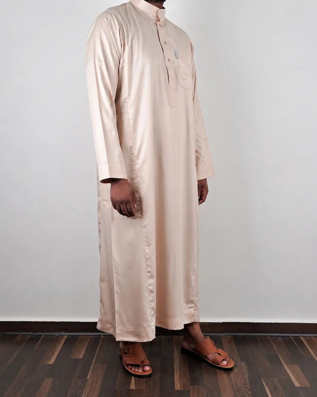 Qamis beige col fermé